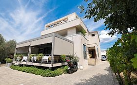 Rooms&Restaurant Matanovi Dvori
